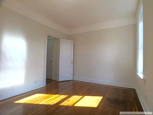 Rented by Sovereign Associates | media 2
