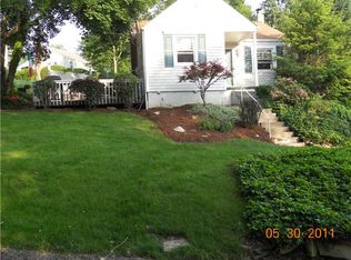 201 Phillips Dr, Pittsburgh, PA