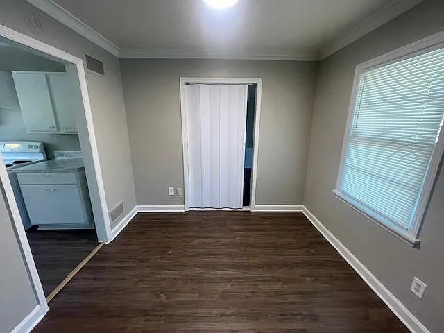1233 Perkins Ter — Photo 8