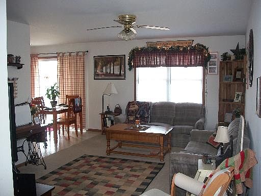 3rd image of 2450 E Stellon St