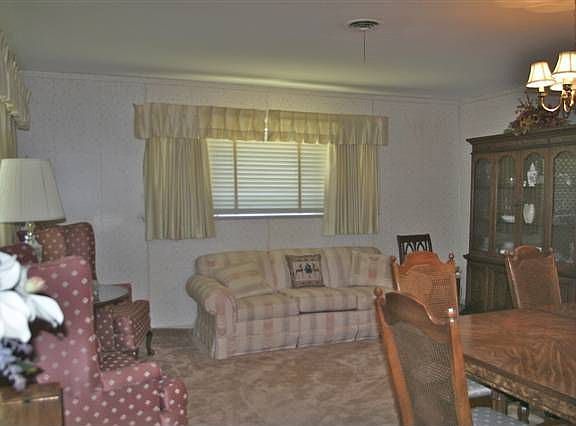 2nd image of 3411 Roanoke Ave