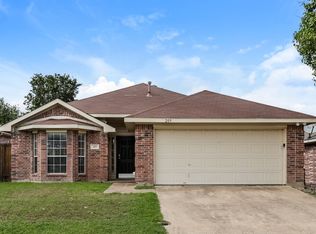 209 Tulip Ln, Cedar Hill, TX 75104