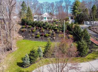 1073 Fort Salonga Rd, Northport, NY 11768