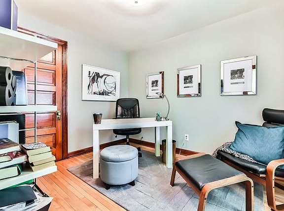 5th image of 1241 W Newport Ave #2