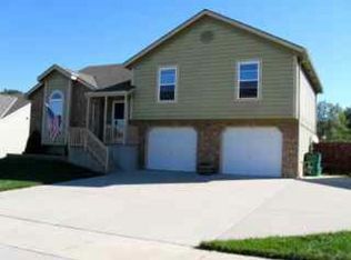 1715 S Chestnut St, Ottawa, KS 66067