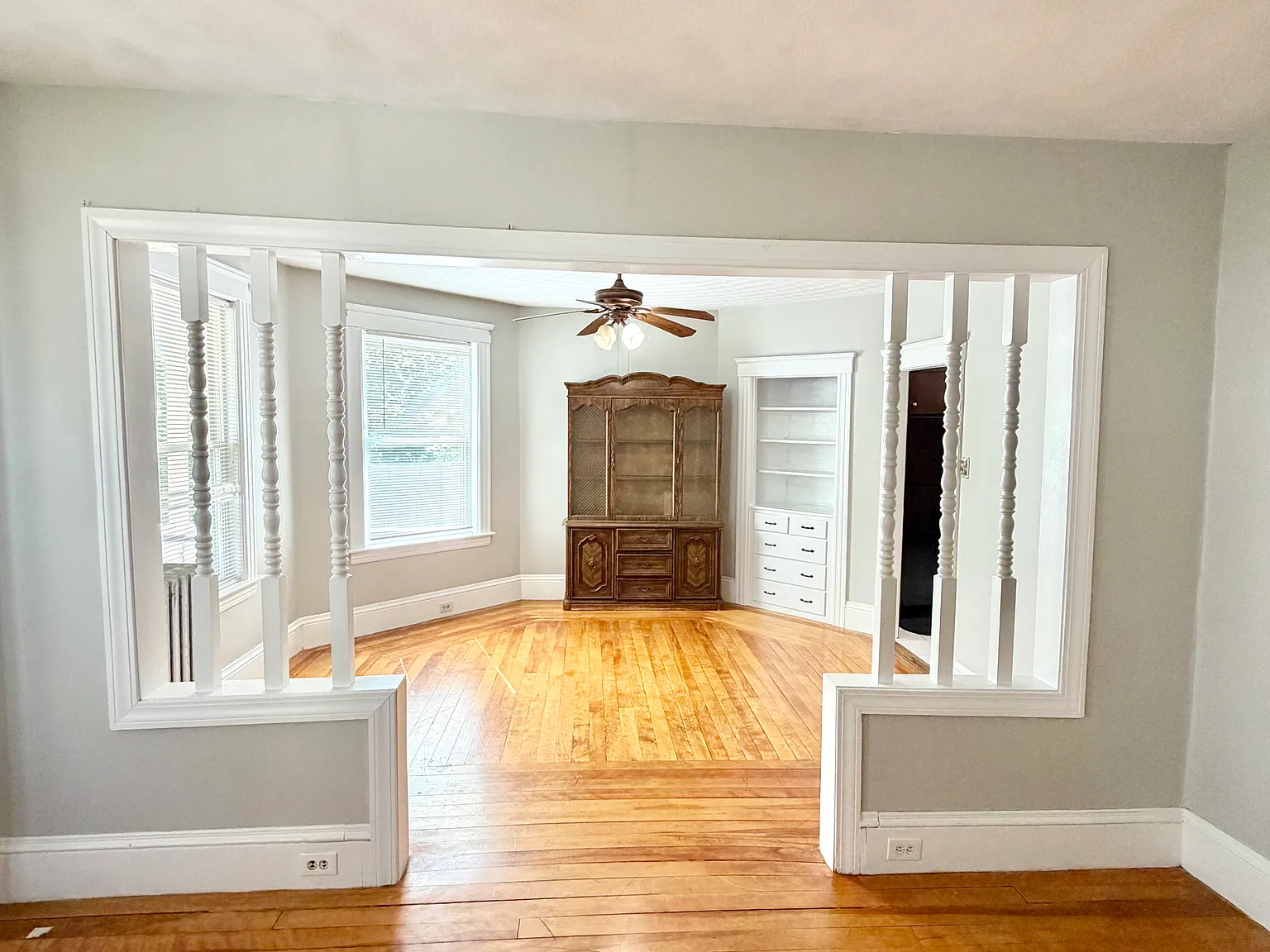 2 bed, 1100 sqft, $2,100 — Photo 4