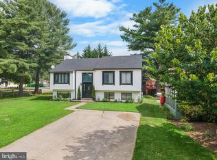 30 Pavilion Dr, Gaithersburg, MD 20878