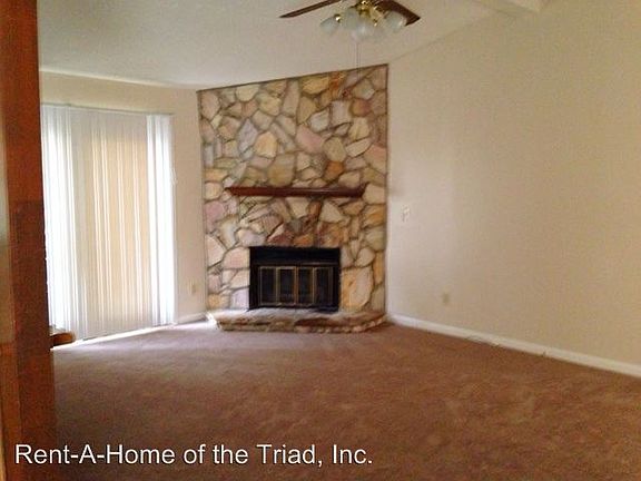 3rd image of 5306 N Oaks Dr