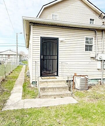 2nd image of 747 N Elder Ave #0