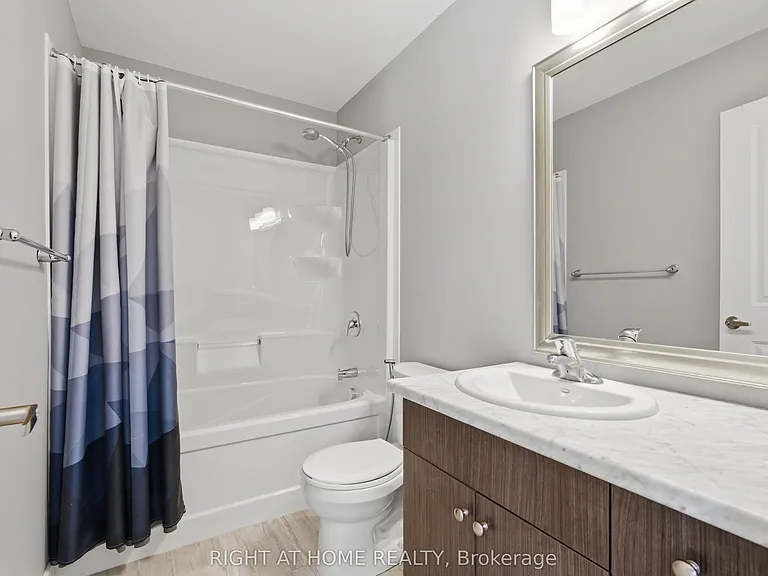 2060 Meadowgate Blvd #10 — Photo 31