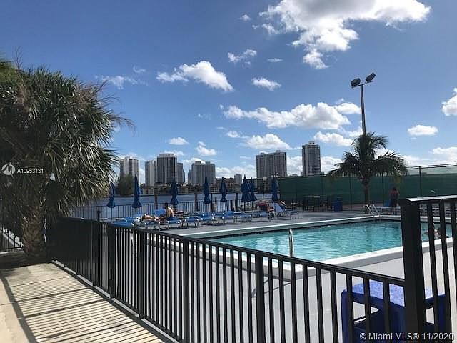 1st image of 2750 NE 183rd St APT 2510