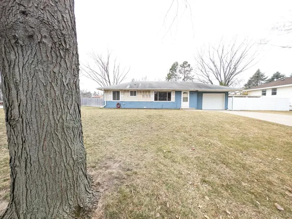 8846 Indahl Ave S, Cottage Grove, MN 55016