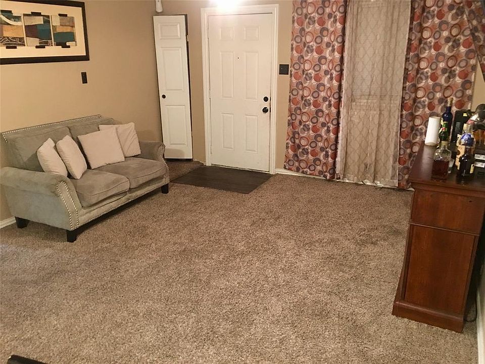 1st image of 1405 Hillcrest St