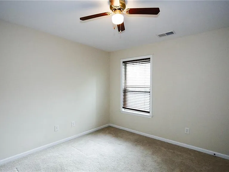 1187 Kendrew Pass — Photo 22