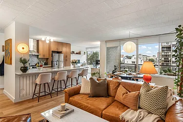 9060 Palisade Avenue, #610