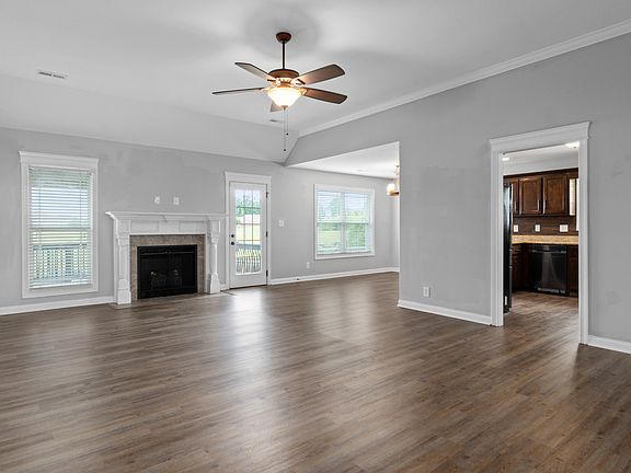 4th image of 1328 Canyon Pl