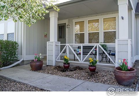 1st image of 121 Blue Spruce Dr