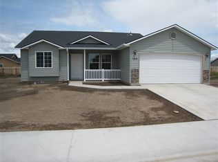 140 SW Gettysburg St, Mountain Home, ID 83647
