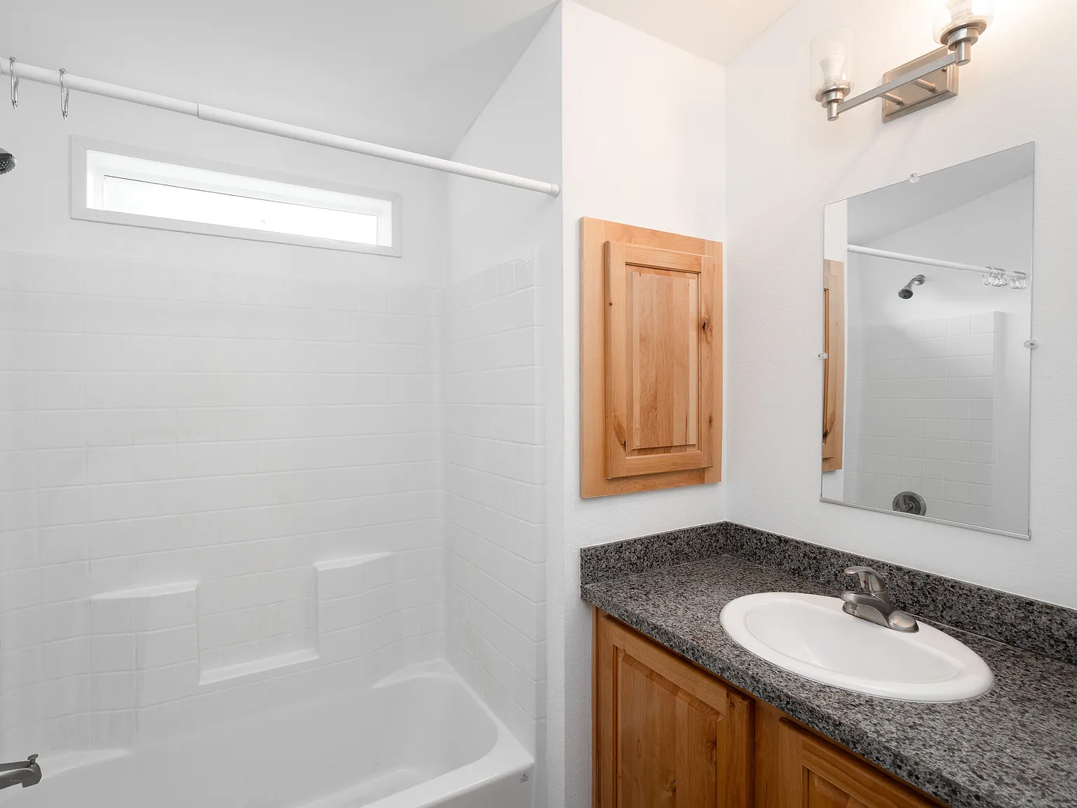 1 bed, $2,000 — Photo 4