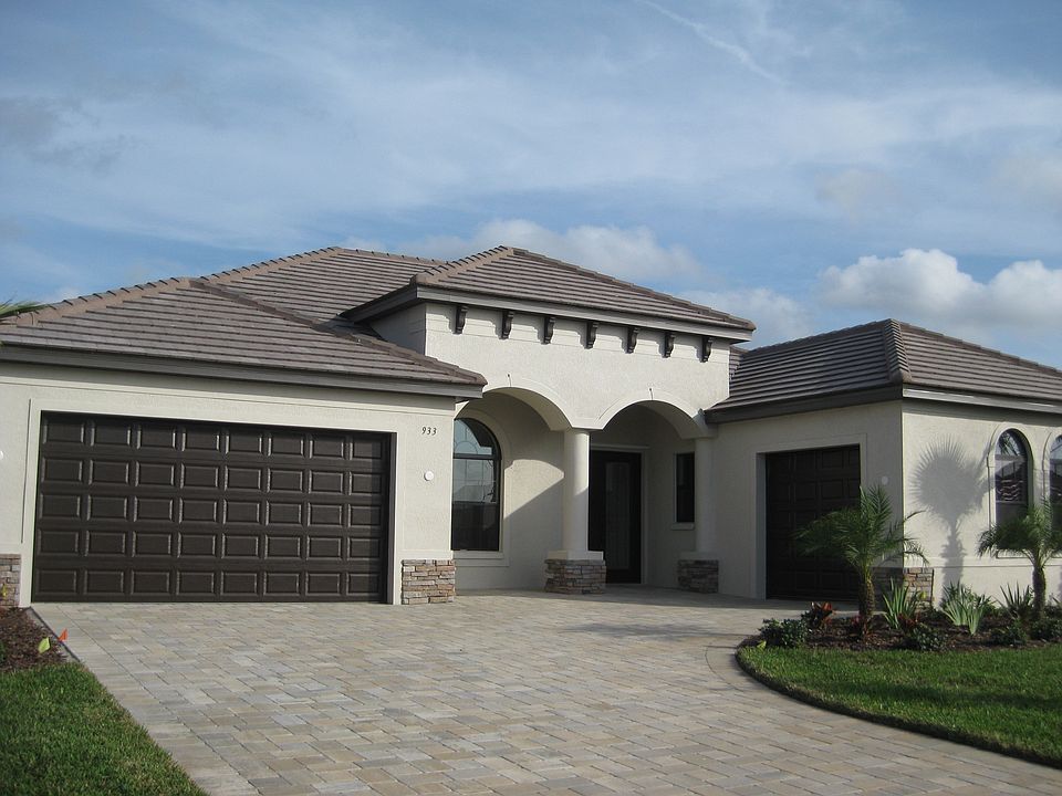 1st image of 929 145th Street Cir NE