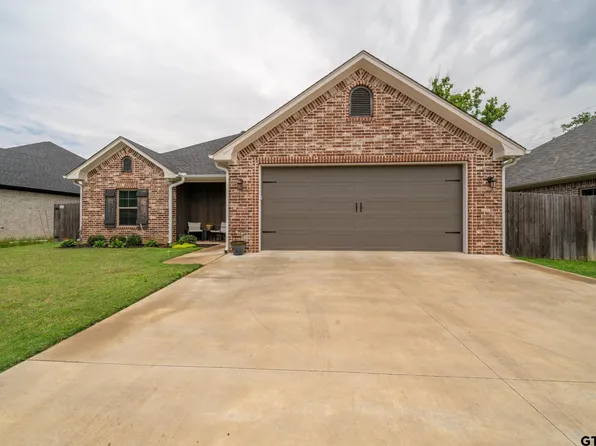 110 Morrison St, White Oak, TX 75693