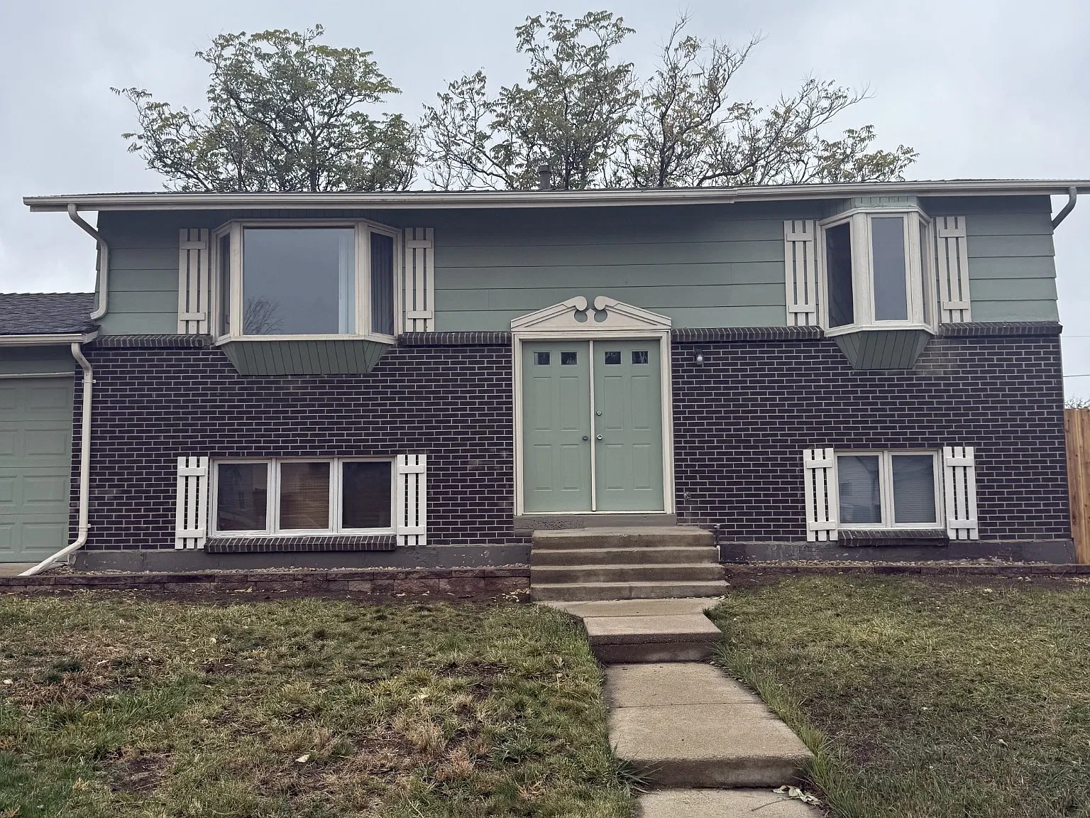 3 bed, 1728 sqft, $2,700 — Photo 1