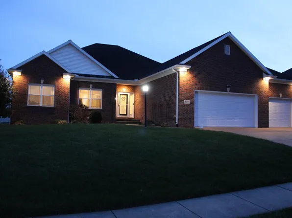 4208 Huntington Ridge Cir, Newburgh, IN 47630