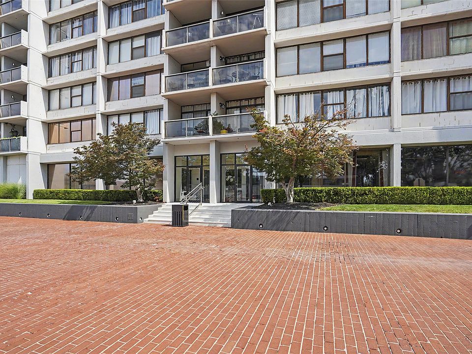 1st image of 450 W 7th St APT 1310