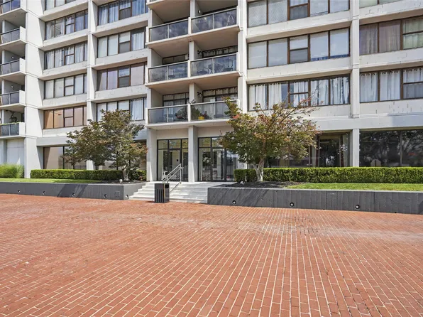 450 W 7th St APT 1310, Tulsa, OK 74119
