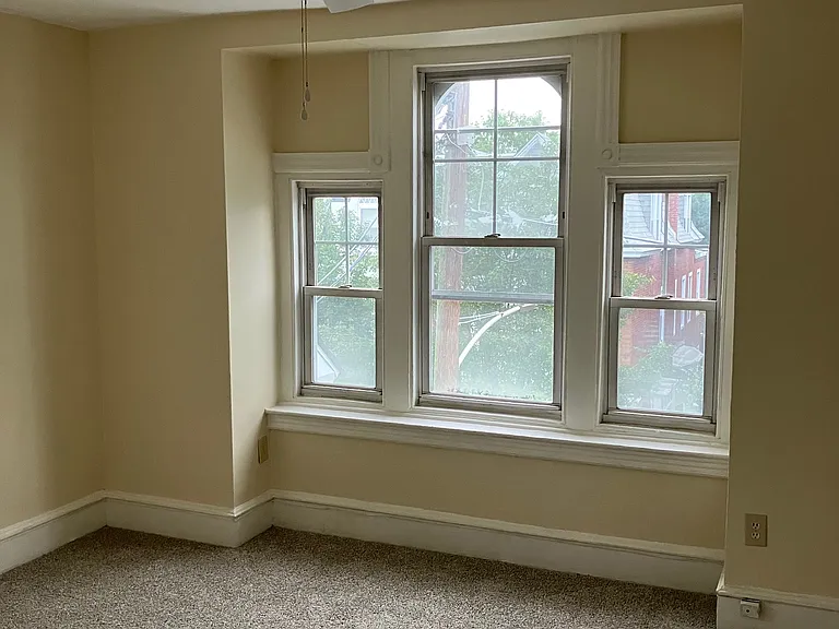 221 E Durham St #2 — Photo 5