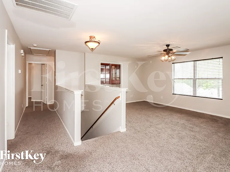 5631 Cinnamon Lake Dr — Photo 7