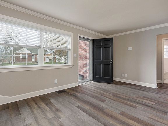 4th image of 1608 Shady Ln