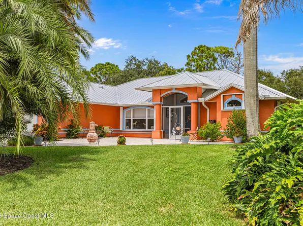 109 Thunderbird Dr, Sebastian, FL 32958