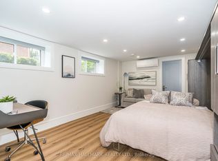 202 Rusholme Rd, Toronto, ON M6H 2Y7