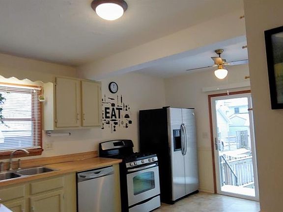 4th image of 330 Eastern Heights Blvd