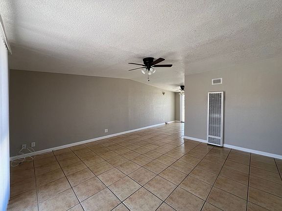 4th image of 520 Frances Dr