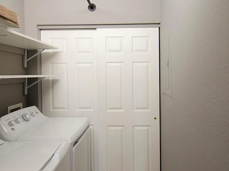 5210 Birmingham Dr #201 — Photo 23