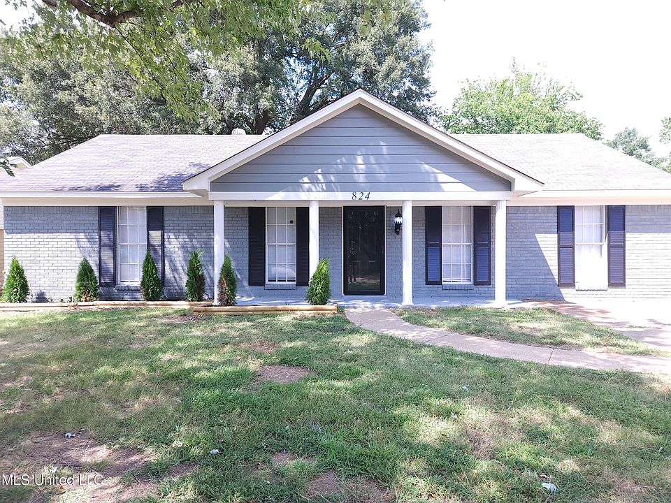 1st image of 824 Valley Springs Dr