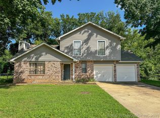 5405 S Lions Ave, Broken Arrow, OK 74011
