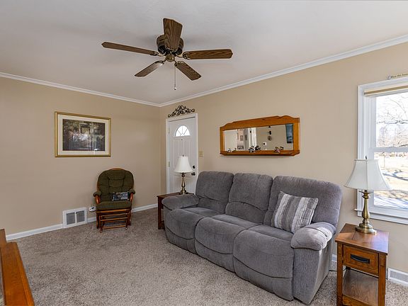 3rd image of 1332 55th St