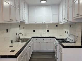 1422 N Kingsley Dr APT 101, Los Angeles, CA 90027