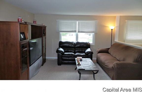 5th image of 1442 Oriole Dr