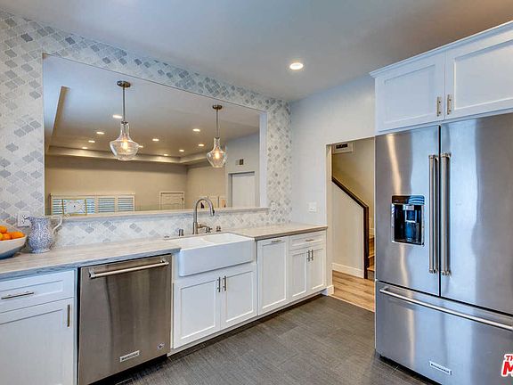 5th image of 11033 Massachusetts Ave APT 26