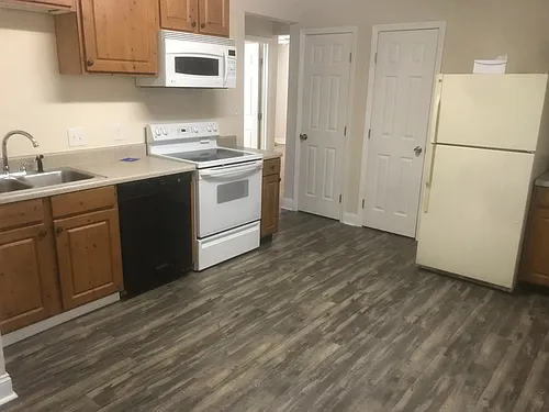 565 Harrison St Photo 1