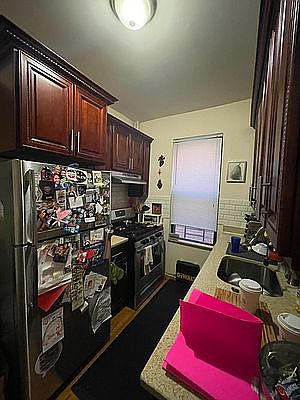 2nd image of 2149 41st St APT 1F