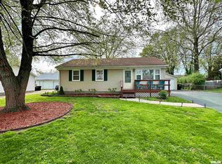 605 Gladstone St, Jacksonville, IL