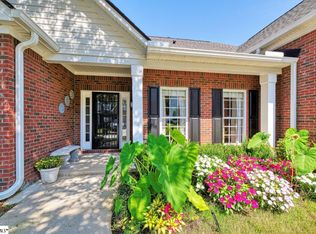 17 Springleaf Ct, Simpsonville, SC 29681