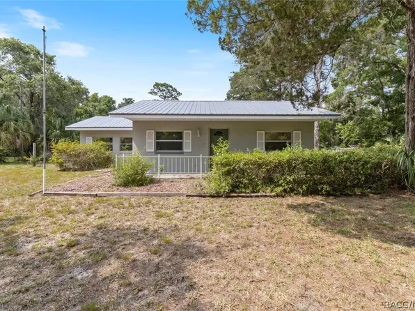 693 Highway 40 E, Inglis, FL 34449