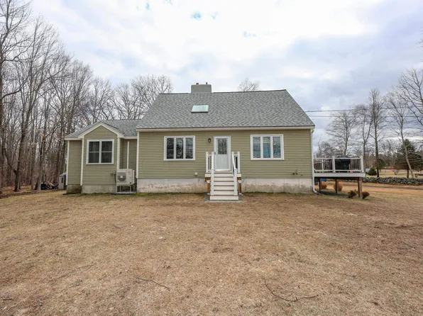 13 Wells Village Road, Chester, NH 03036