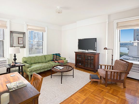 3rd image of 301 W 108th St APT 7D